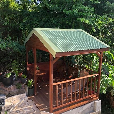 Bungalow Ixora 萨莱比梅 外观 照片